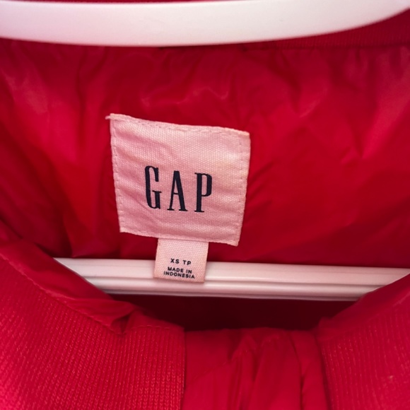 GAP Puffer Jacket - Picture 3 of 4